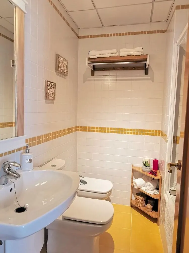 Teodosio Apartment And Free Parking Seville Hotel