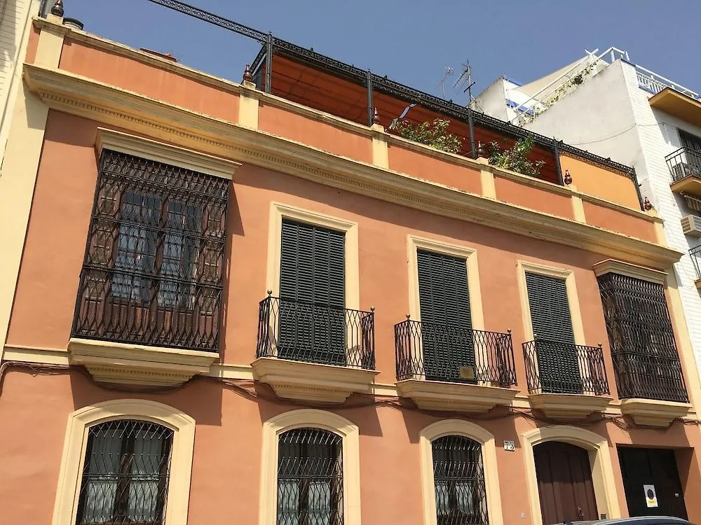 Hotel Teodosio Apartment And Free Parking Seville